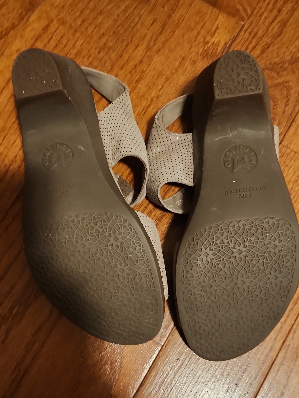 Mephisto Women's Perforated Sandals in Light Gray - Picture 3 of 5